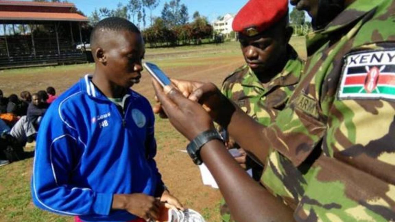 Lol Kdf Hopeful Alters Kcse Result Slip With Biro During Recruitment Exercise Photos